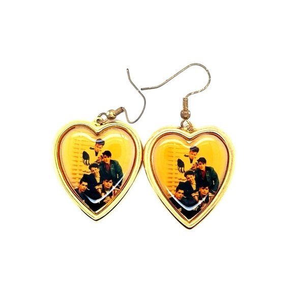 Men’s Print Dangle Heart Earrings - Picture 1 of 5